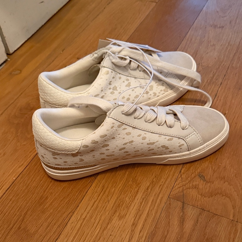 A New Day White and Cream Sneakers